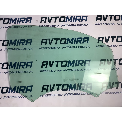 Скло переднє праве Renault Kangoo 2008-2016 8200439462