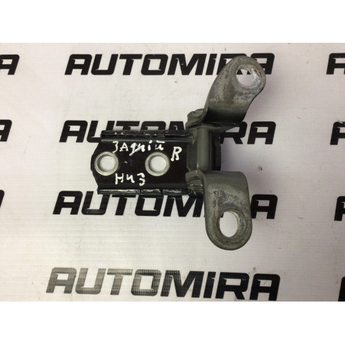 Петля двери задняя правая нижняя Toyota Avensis T25 2003-2008 6877005020