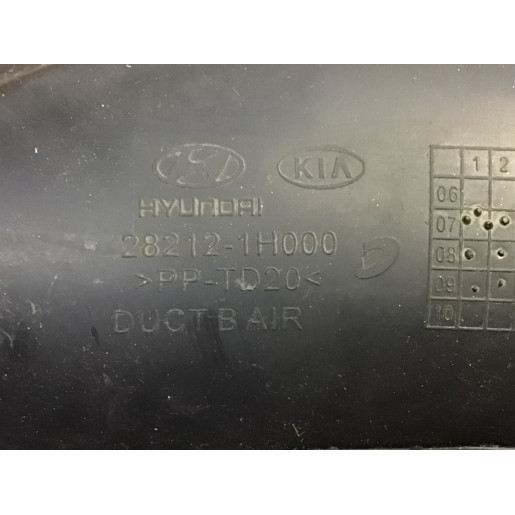 Воздухозаборник Kia Ceed 2006-2012 282121H000
