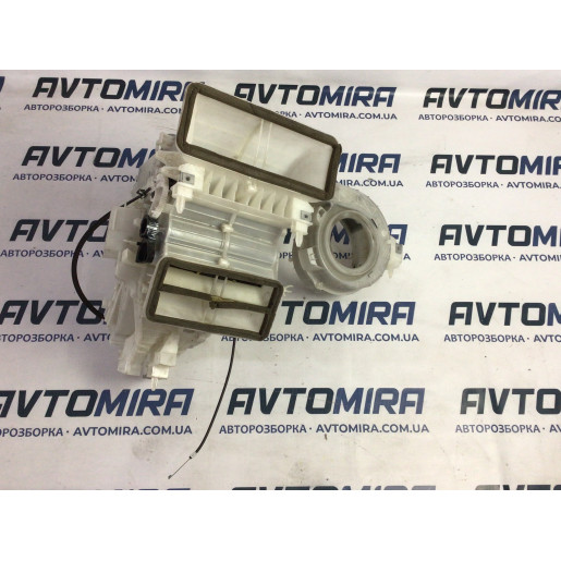 Корпус пічки не комплектний фіат Fiat Grade Punto 3 5D3322100