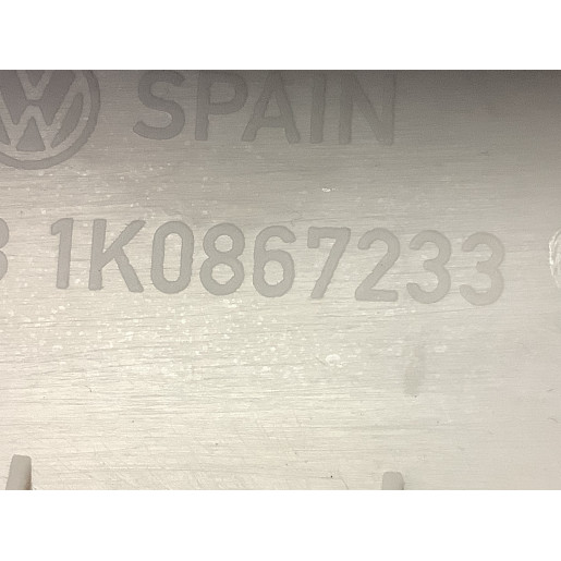 Накладка стійки передньої лівої Volkswagen Golf 5 2003-2009 1K0868489 