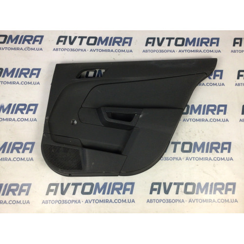 Обшивка дверей правих задніх Опель Астра Opel Astra H (2007-2010) 13167261