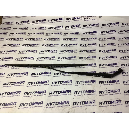 Рычаг стеклоочистителя передний правый Toyota Avensis T25 2003-2008 8521105060