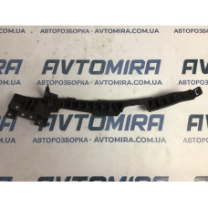 Кронштейн переднего бампера правый Opel Insignia 2008-2013 13250571