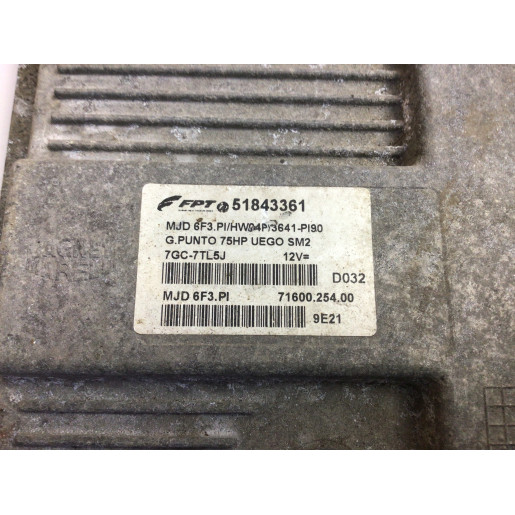 Блок управління двигуном фіат Fiat Grande Punto 3 1.3D Mjet 51843361
