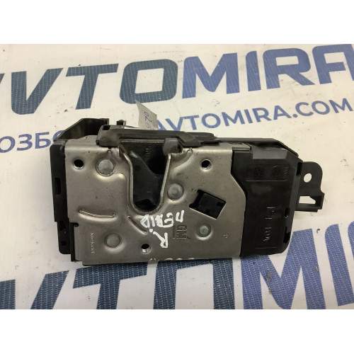Замок дверей передньої правої 4 піна Опель Астра Opel Astra H (2007-2010) 13210749