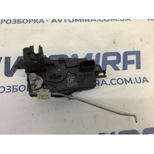 Замок двери передней левой 4 пина Опель Астра Opel Astra H (2007-2010) 13210748