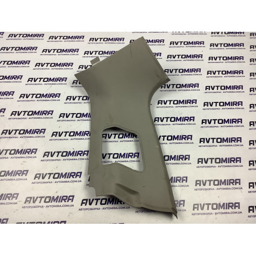 Пластик накладка стойки права 8641782RH Вольво Volvo V50 2004-2012