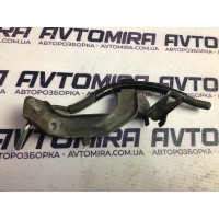 Кронштейн с вакуумной трубкой Toyota Yaris XP9 1.4 D-4D 2006-2011 8271512880