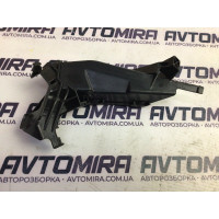 Кронштейн проводки Toyota Yaris III XP13 2010-2020 828150D110