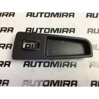 Накладка кнопки управления стеклоподъемником передняя правая Fiat Punto 3 2005-2018 735380450
