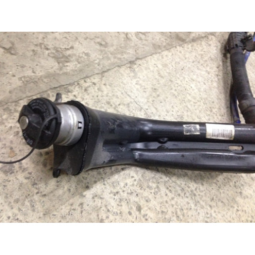 Горловина трубка подачі палива Fiat Punto 2 1.9 JTD 1999-2007 55702702 