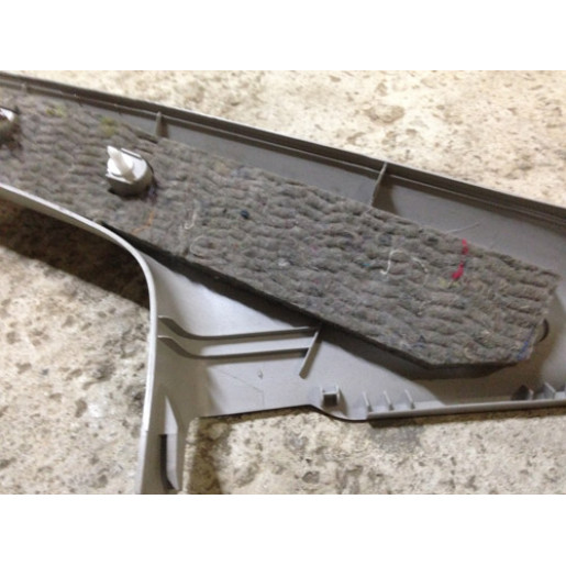 Накладка стойки передней правой Ford Focus 2 2005- 1463754