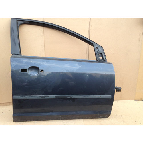 Дверь передняя правая Ford Focus 2 2005- 1505703