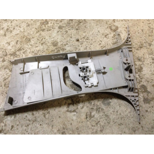 Накладка середньої стійки права Ford Focus 2 4M51A24582B