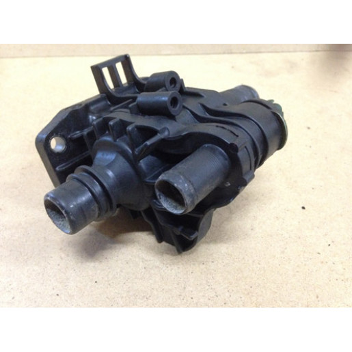 Термостат 9647767180 1,6 TDCI Форд Фокус 2 Ford Focus 2