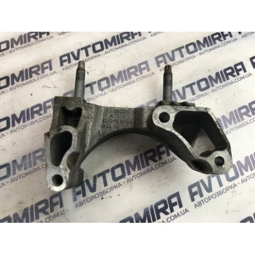 Кронштейн мотора 1.8 TDCI Форд Фокус