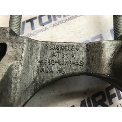 Кронштейн мотора 1.8 TDCI Форд Фокус