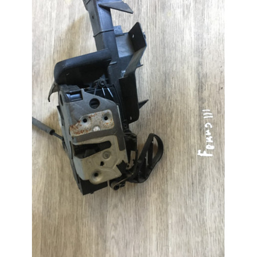 Замок передний правый Ford Focus 3 2011- BM5AA21812BC