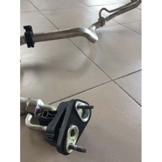 Трубка кондиціонера Форд Мондео 4 2007-2014 Ford Mondeo 4 1583599