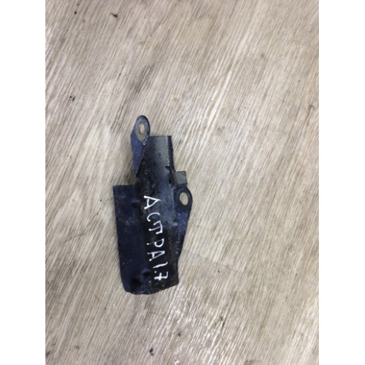 Кронштейн Опель Астра Opel Astra J 2010-2015