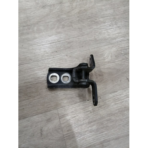 Завіс дверей Опель Астра Opel Astra J 2010-2015
