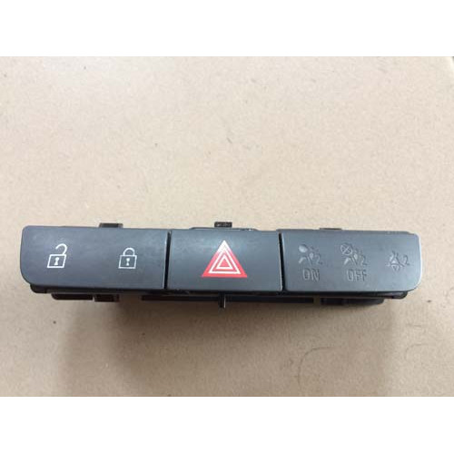 Кнопка аварійки Opel Insignia 2008-2013 13271927