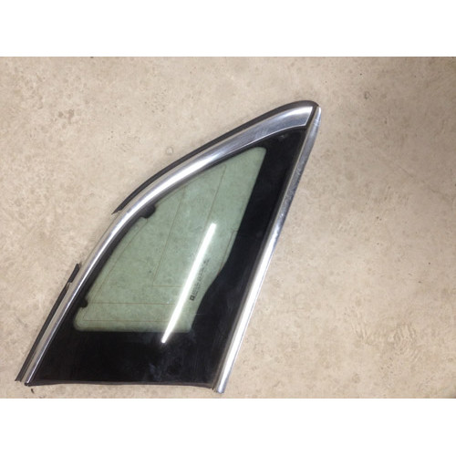 Стекло заднее левое в кузов универсал Opel Insignia 2008-2013 22862351