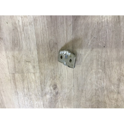 Петля замка двері Opel Meriva A 2003- 13116655