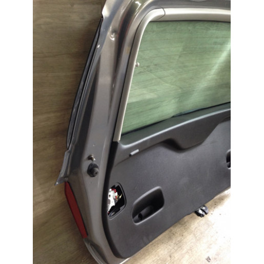 Кришка багажника задня ляда Опель Opel Meriva B 2010-2017