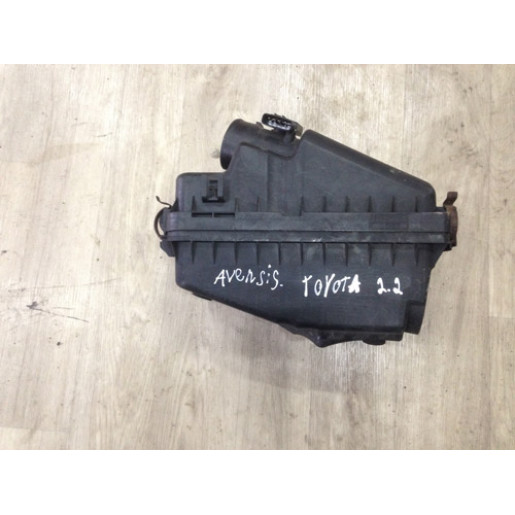 Корпус повітряного фільтра Toyota Avensis T25 2.2 D-4D 2003-2008 177050D041 