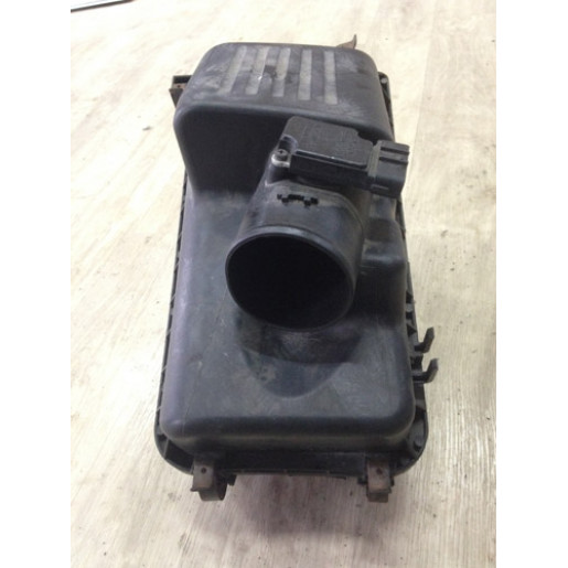 Корпус повітряного фільтра Toyota Avensis T25 2.2 D-4D 2003-2008 177050D041 