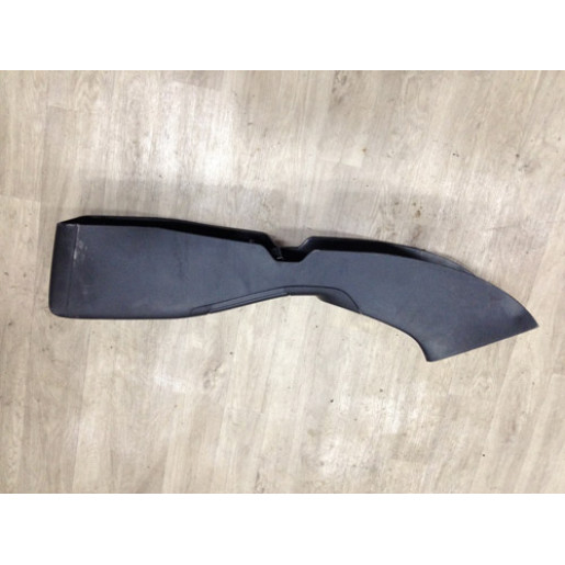 Консоль центральна Toyota Avensis T25 2003-2008 5892305010