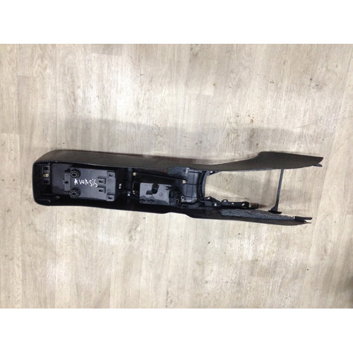 Консоль центральна Toyota Avensis T25 2003-2008 5892305010