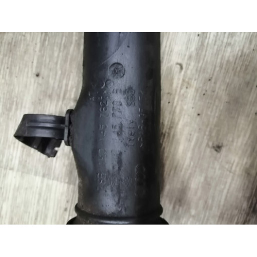 Патрубок интеркулера 1K0145762 1.9 TDI Фольксваген Гольф 5 2003-2008