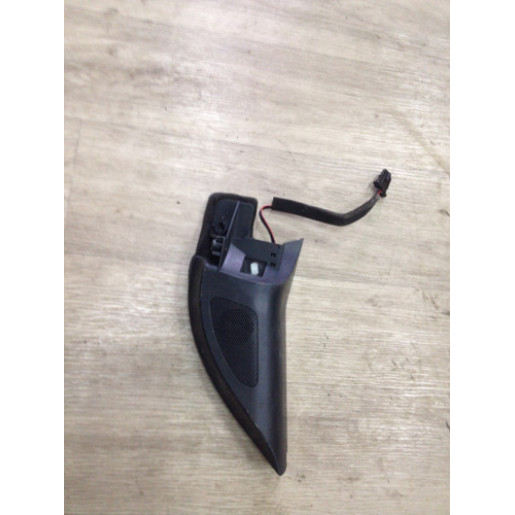 Накладка з піщалкою 1K0837994B Фольксваген Гольф 5 2003-2008