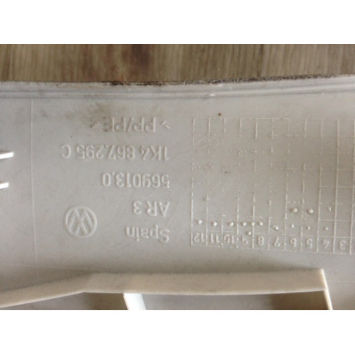 Пластик салона 1K4867295C Фольксваген Гольф 5 2003-2008