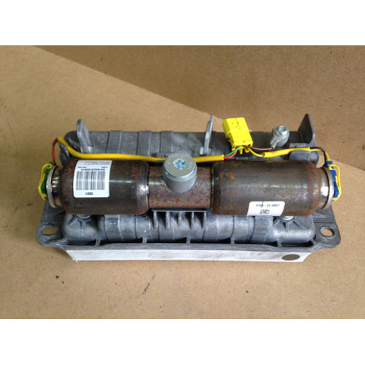 Подушка безпеки в торпеду нижня права Volkswagen Passat B6 2005-2011 3C0880204B