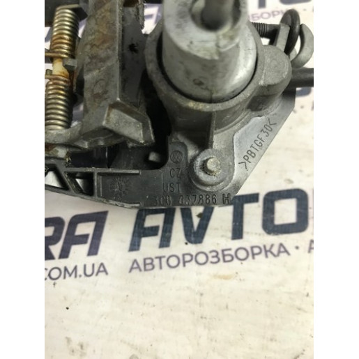 Ручка двери передней правой VW Passat B7 2010- 3C0837886H