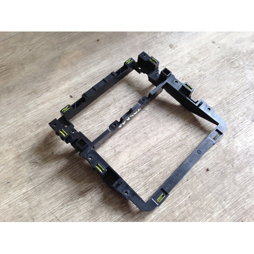 Рамка під магнітолу 1T0858005A Volkswagen Touran 2004-2008